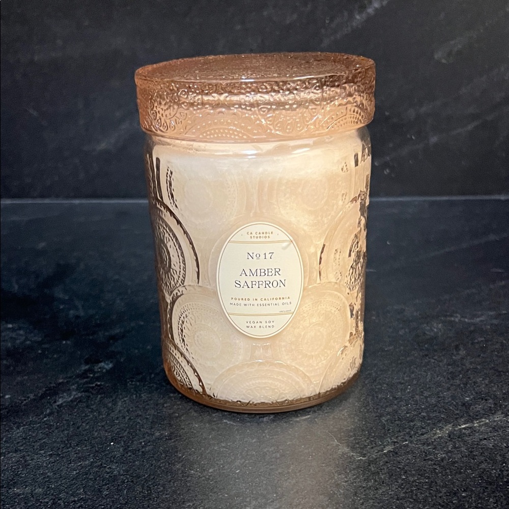 Amber Saffron Scented Candle
